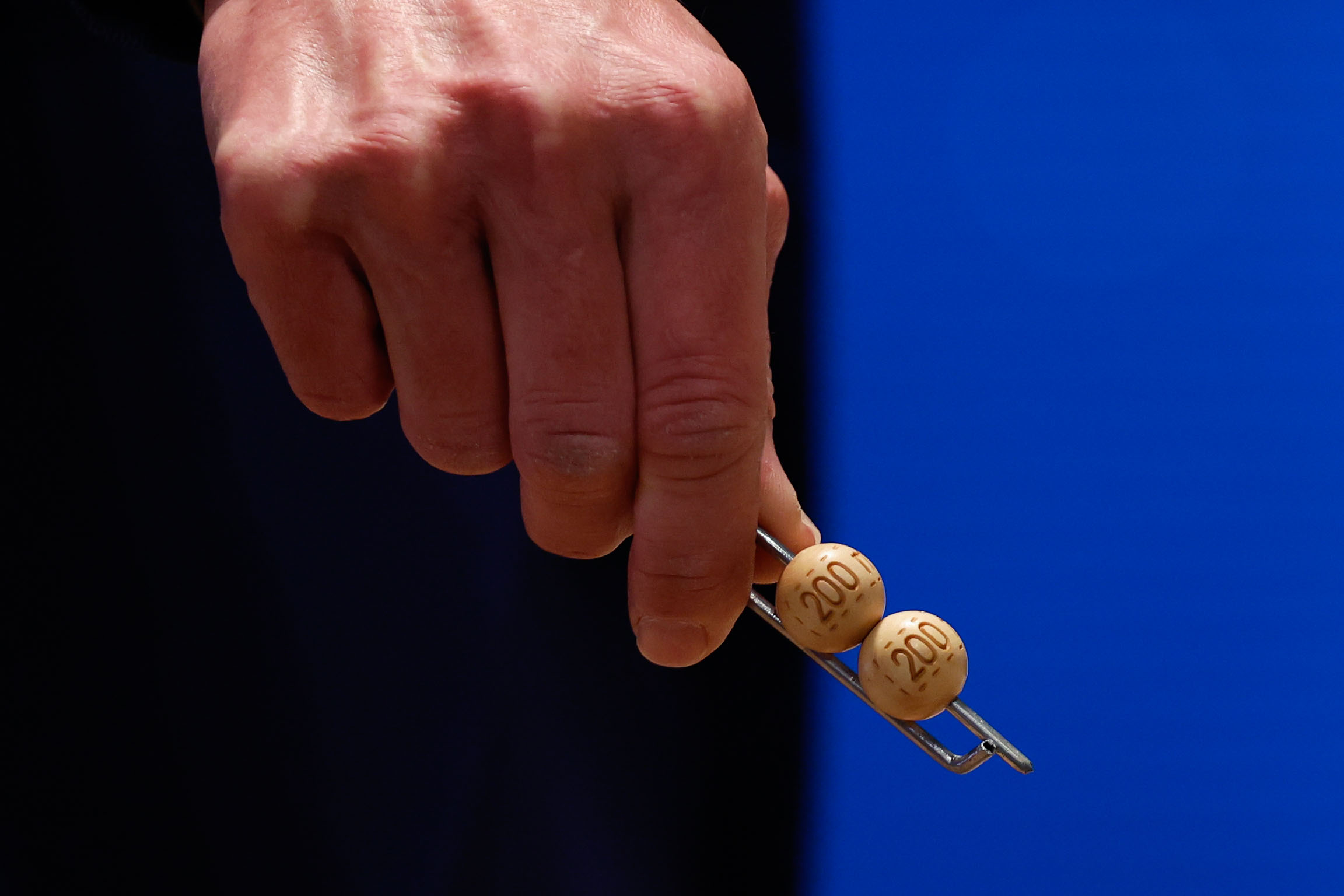 El 77.768 deja 140.000 euros en «La Gamba Roja» de Dénia gracias a la Lotería de Navidad