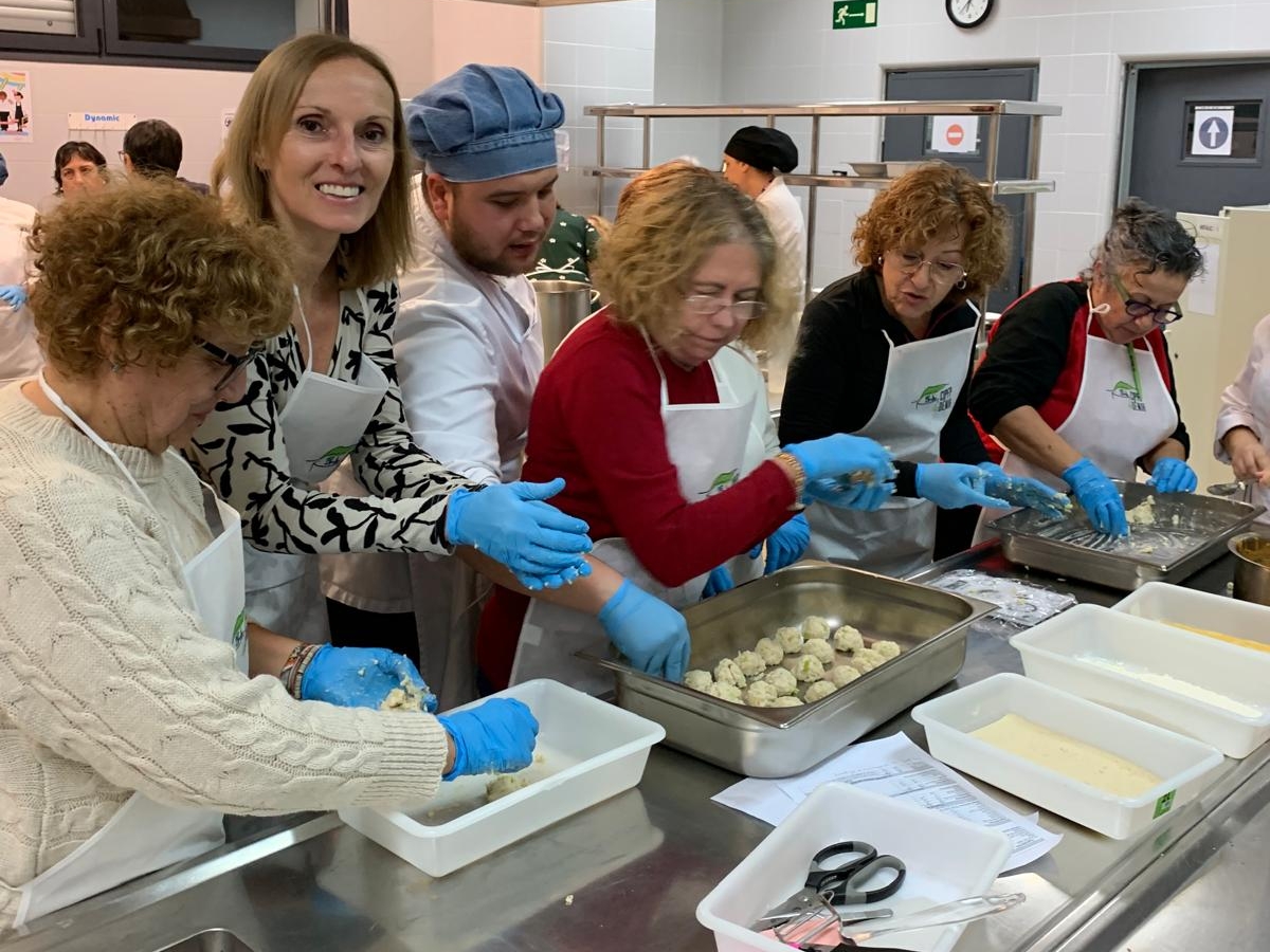 Éxito de los talleres gastronómicos en Dénia para recuperar la cocina tradicional de la Marina Alta