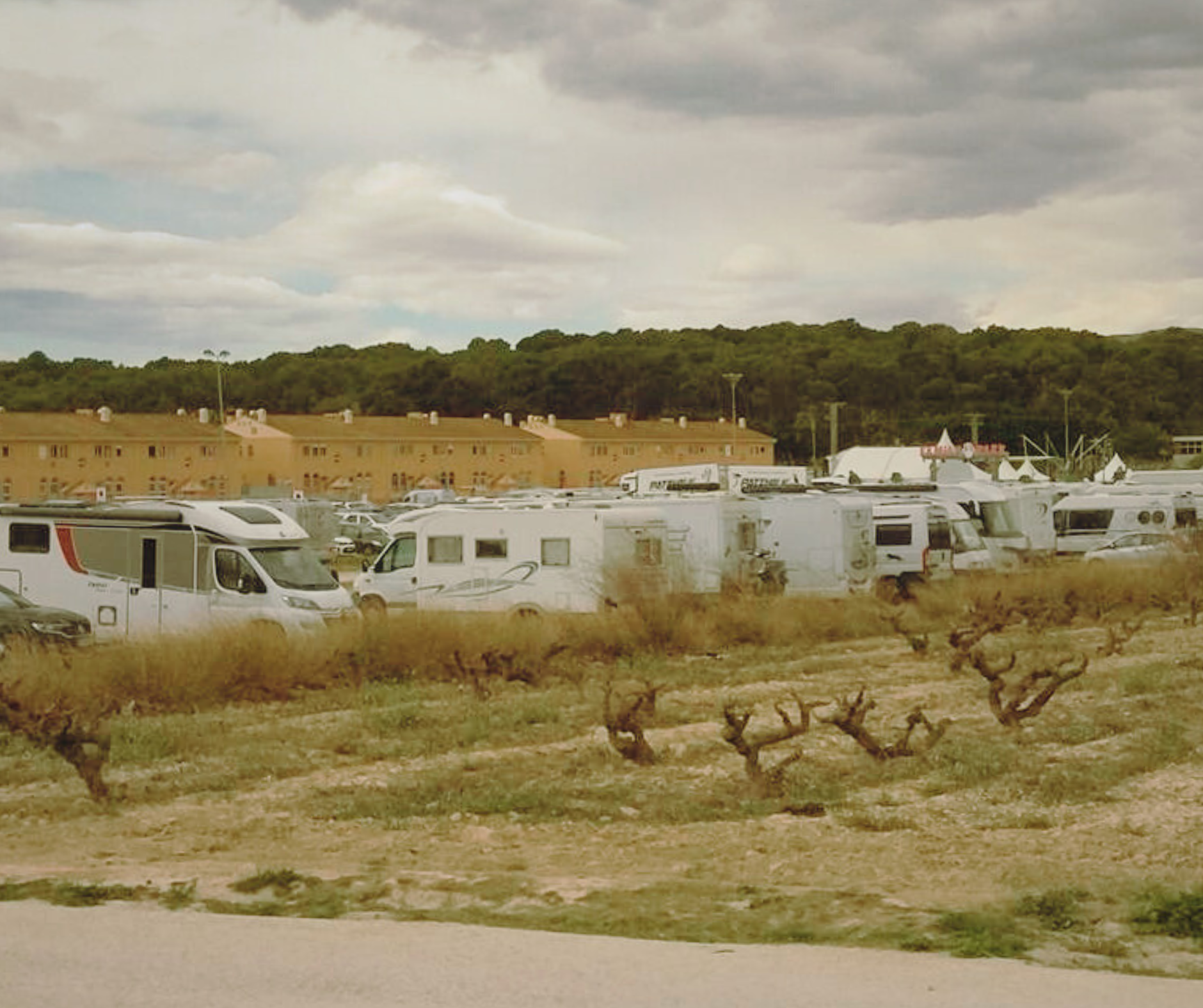 Teulada refuerza el control del estacionamiento de autocaravanas con nuevas medidas