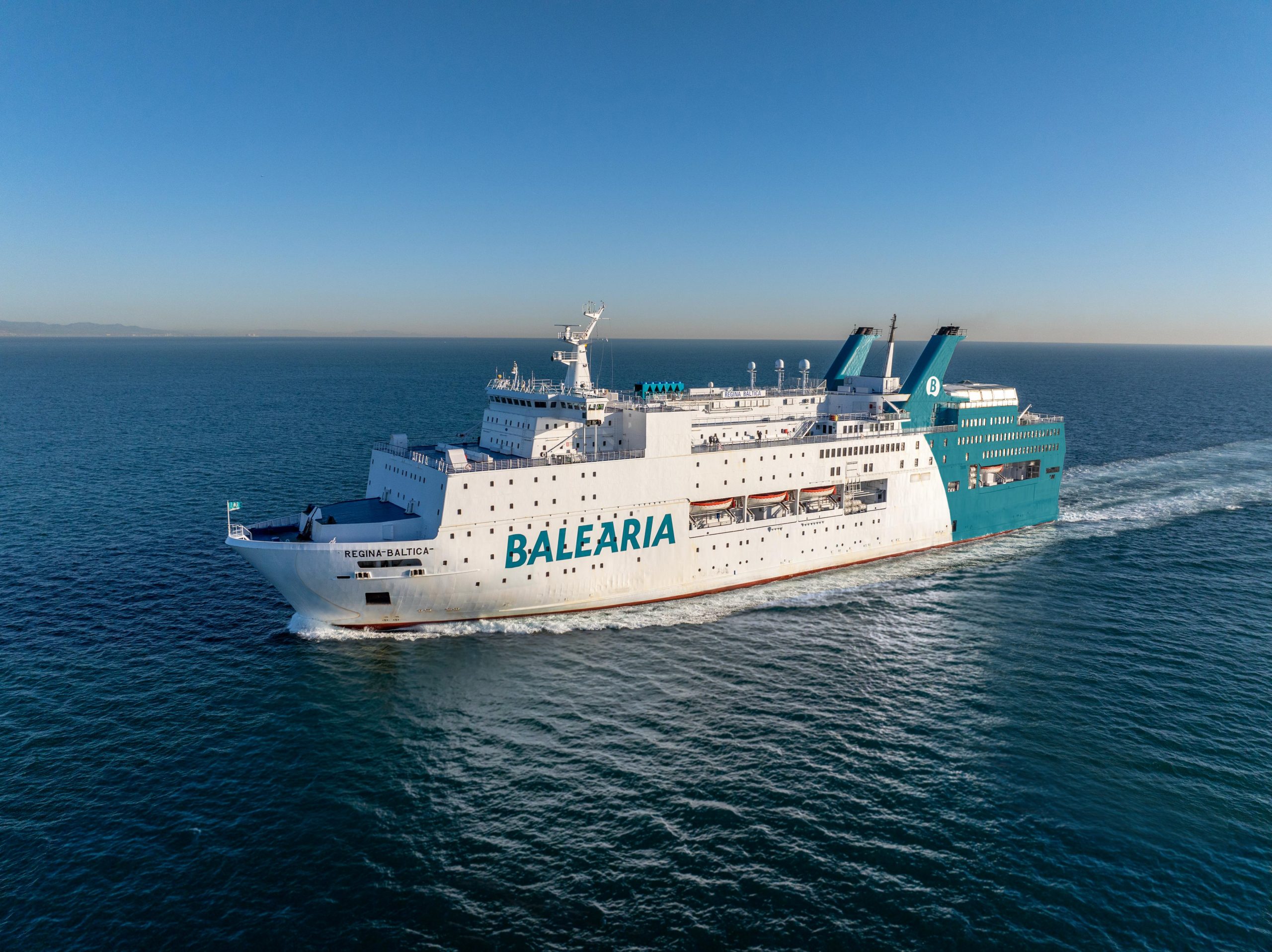 Baleària refuerza sus conexiones con Argelia durante el verano con su mayor oferta comercial