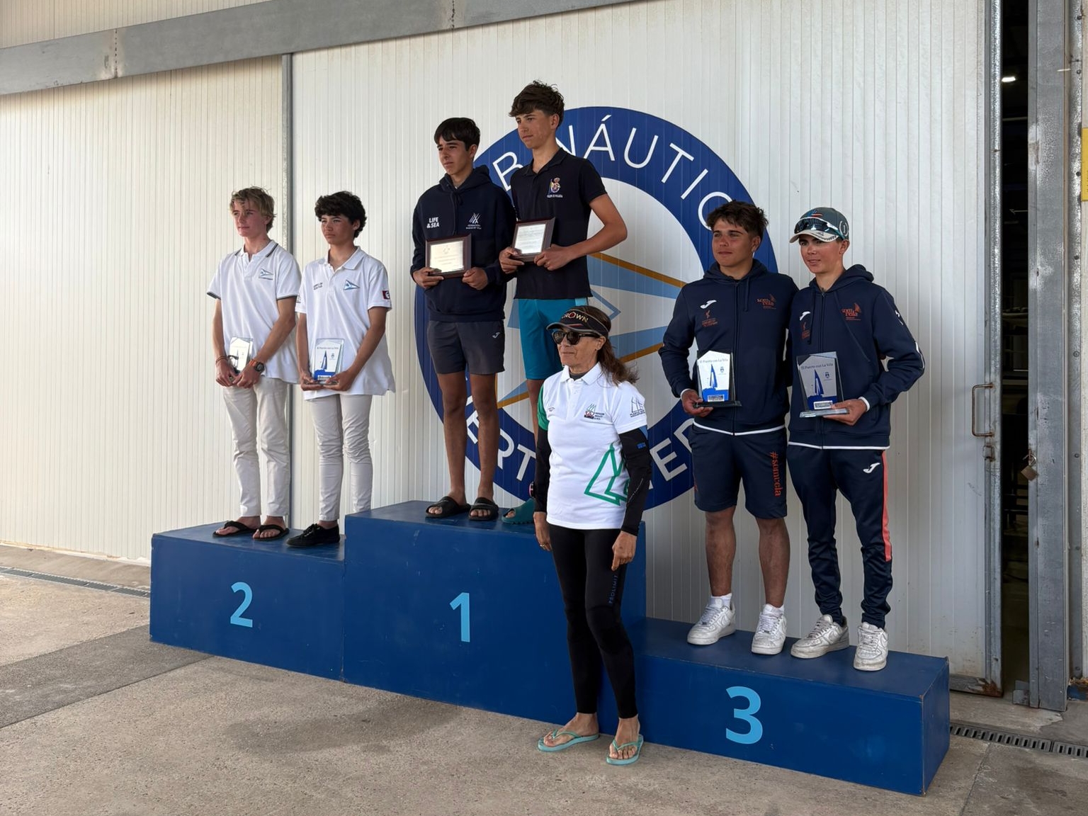 Mateo Carbonell lleva al Club Náutico de Jávea al podio nacional en la Copa de España de vela juvenil en la clase 420