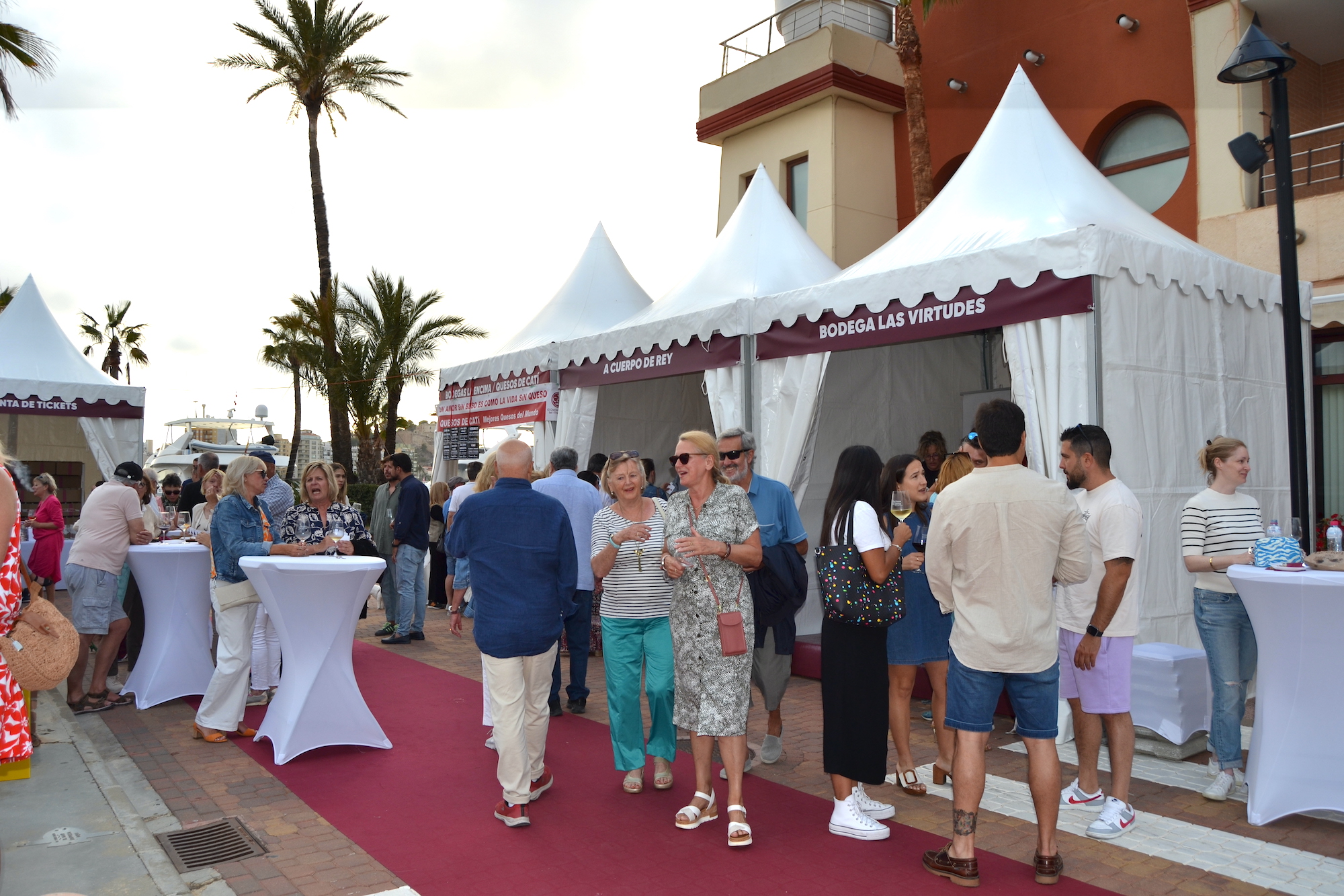 La Marina de Dénia acoge la quinta edición de la Feria del Vino con más de 25 bodegas participantes