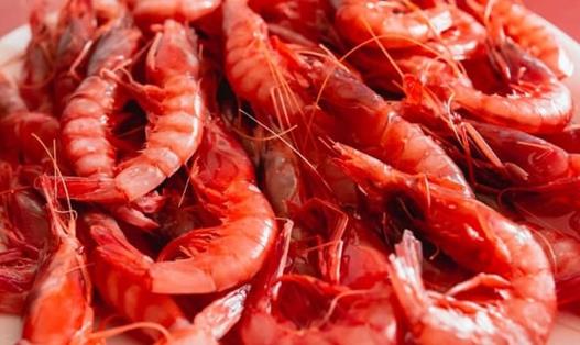 Golpe a la gamba roja: el Gobierno limita las capturas y enciende las alarmas en Dénia