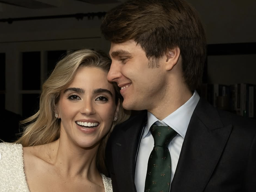 Boda de Patricia Sánchez-Flores y Javier Millet en Jávea reúne a la familia Flores