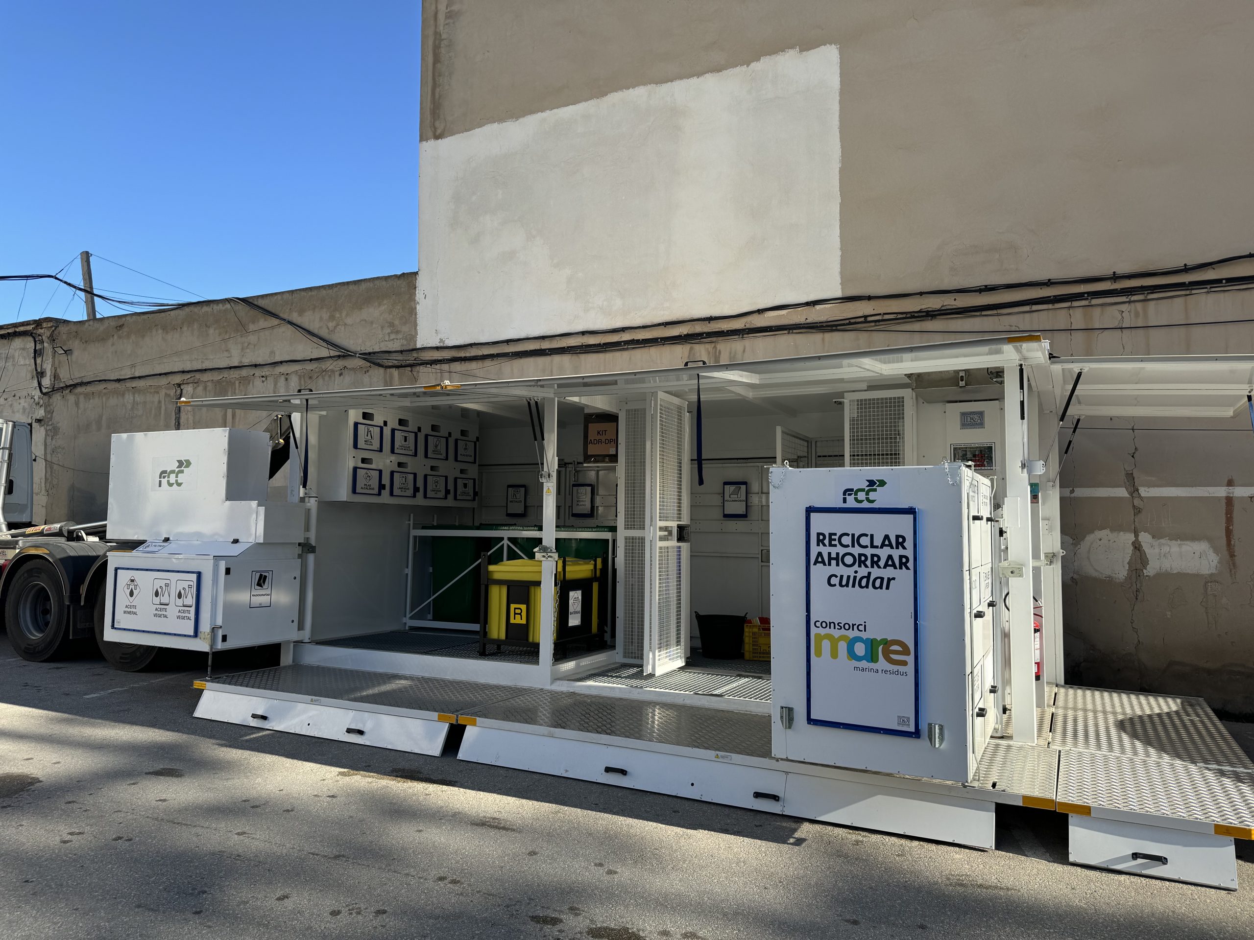 El Ecoparque Móvil de Benissa amplía su servicio a la zona costera este verano