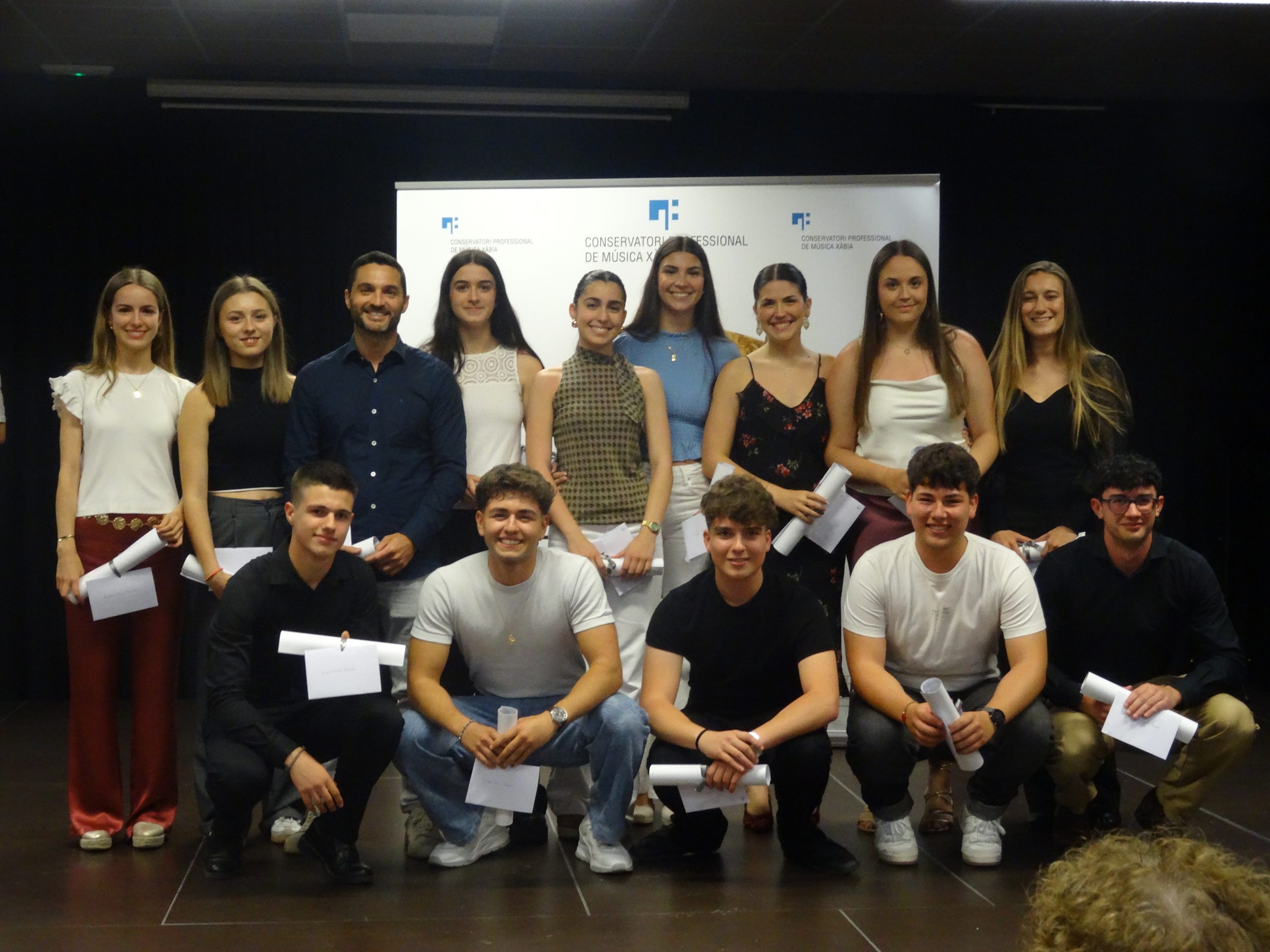 Dieciséis estudiantes del Conservatorio de Xàbia concluyen sus estudios profesionales de música junto al Bachillerato