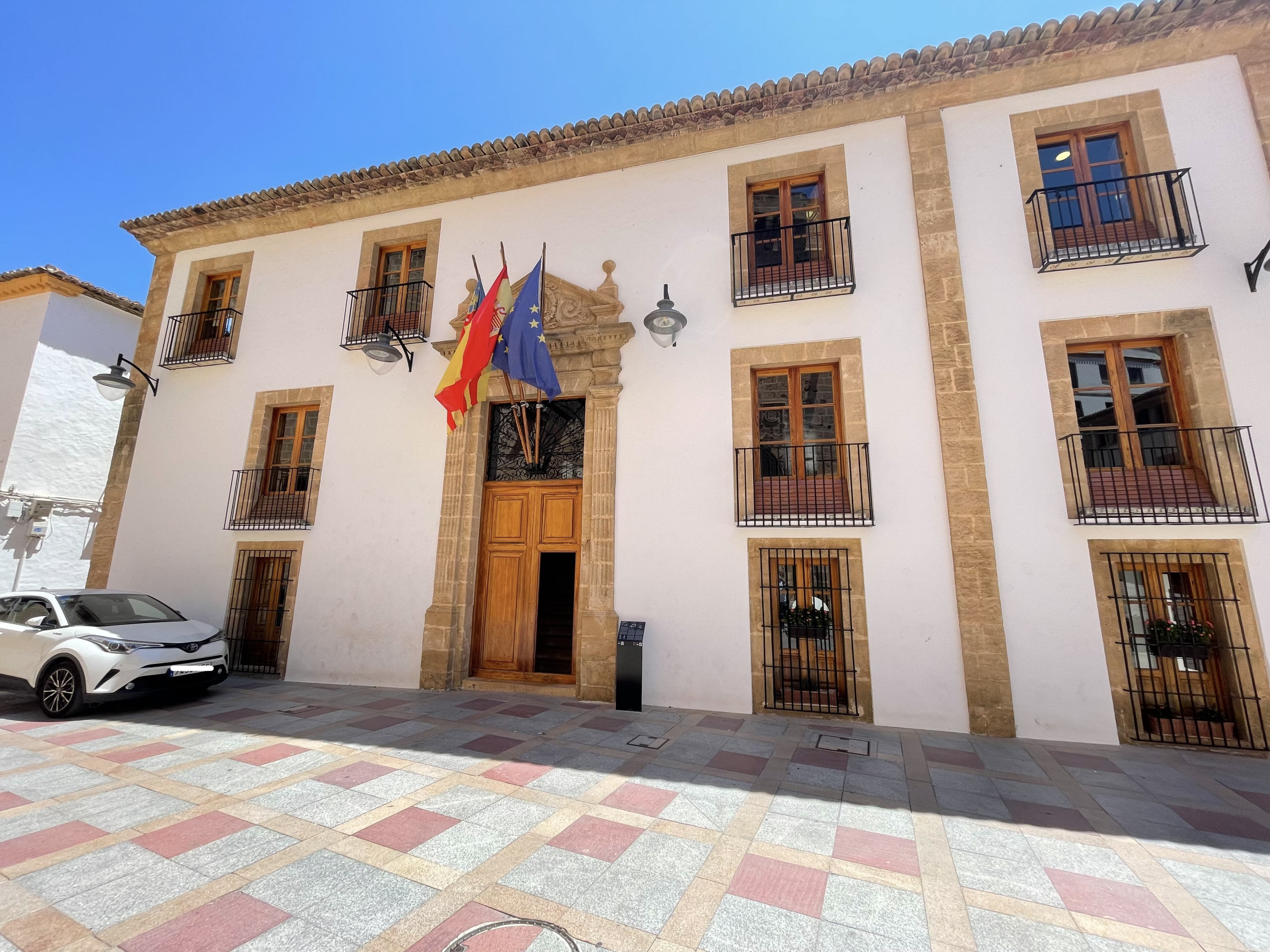 CCOO denuncia falta de negociación y posibles irregularidades legales en la nueva bolsa de empleo del Ayuntamiento de Xàbia