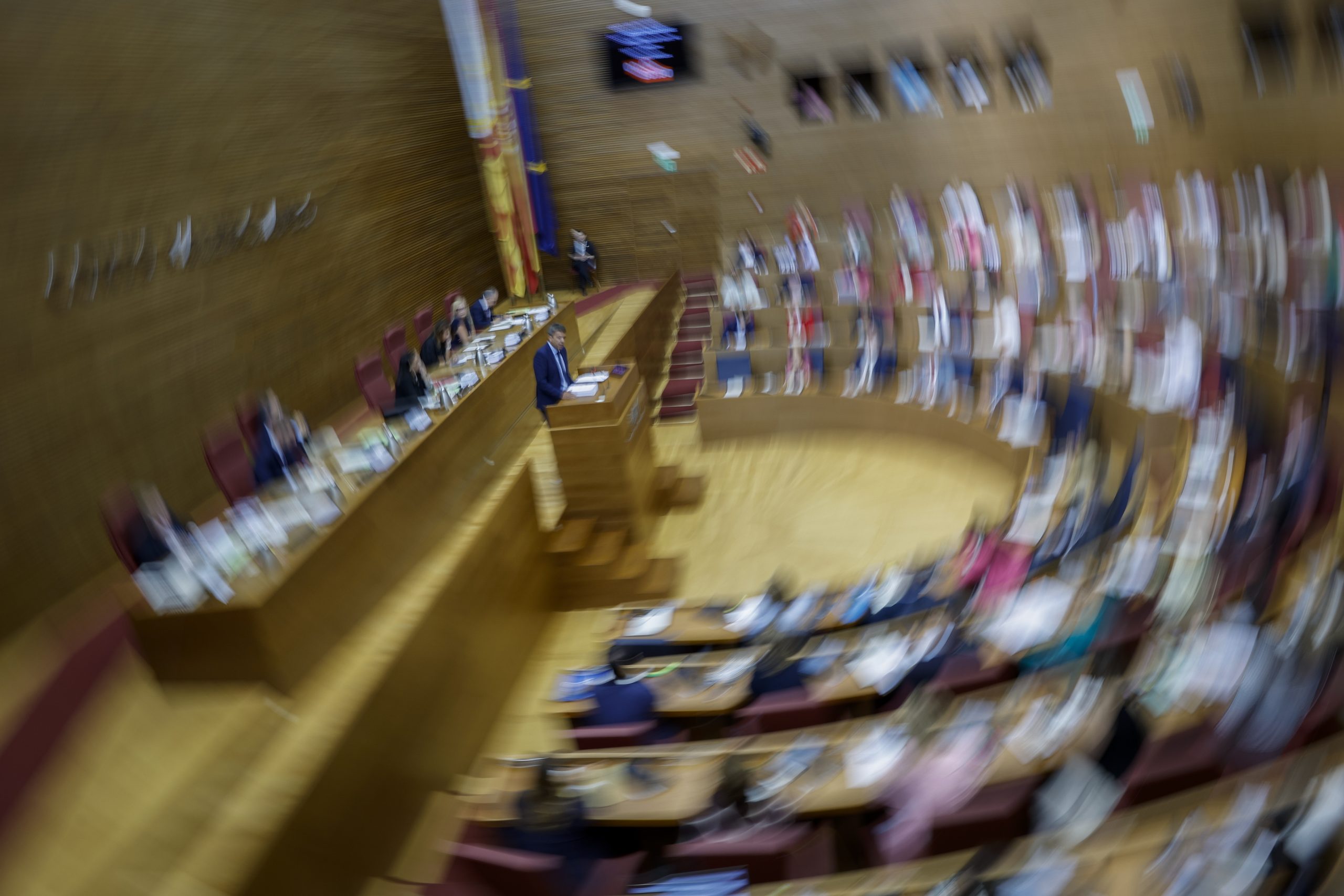 Mazón anuncia una residencia en Gata de Gorgos y el impulso del TRAM Gandia-Dénia-Oliva en el Debate de Política General