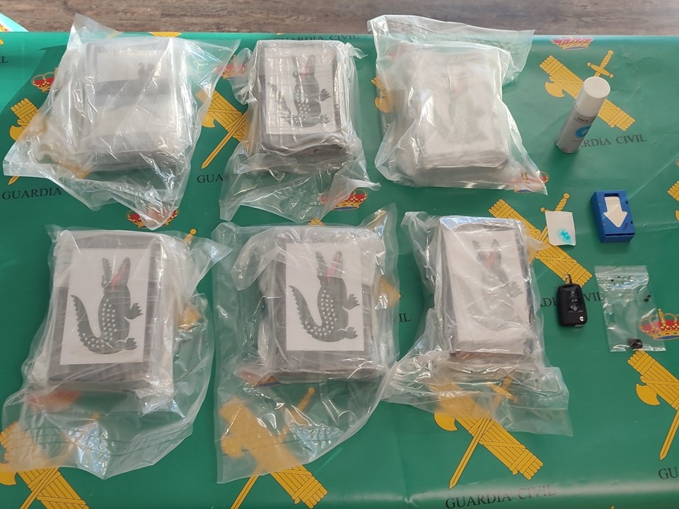 Detenido en Dénia con más de 7 kilos de cocaína ocultos en un coche con destino a Ibiza