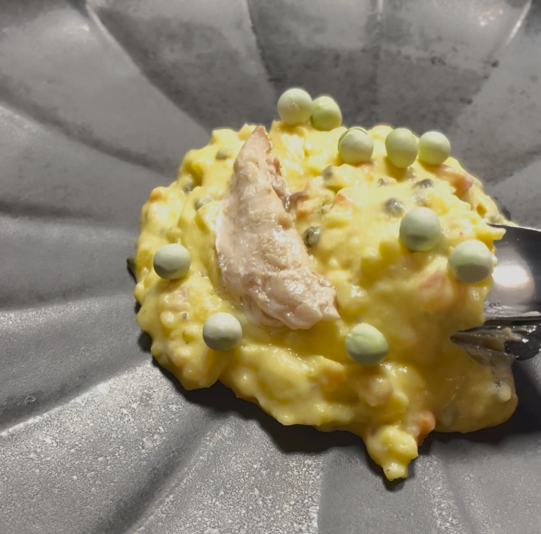 Una ensaladilla con alma peruana que conquista el paladar