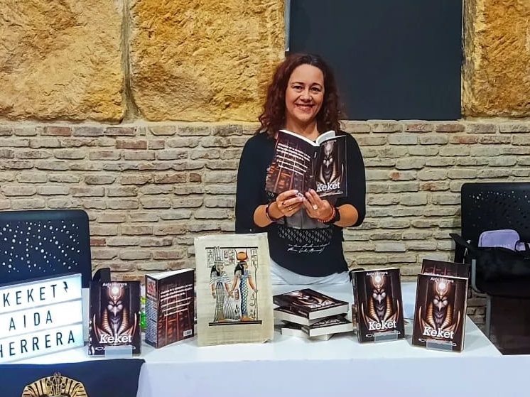Aida Herrera presenta “Keket”: la novela que une mito, oscuridad y simbolismo en una narrativa contemporánea reveladora