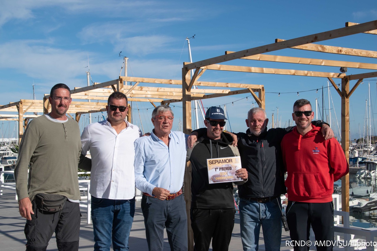 El Real Club Náutico Dénia cierra la temporada con el concurso de pesca SEPIAMOR