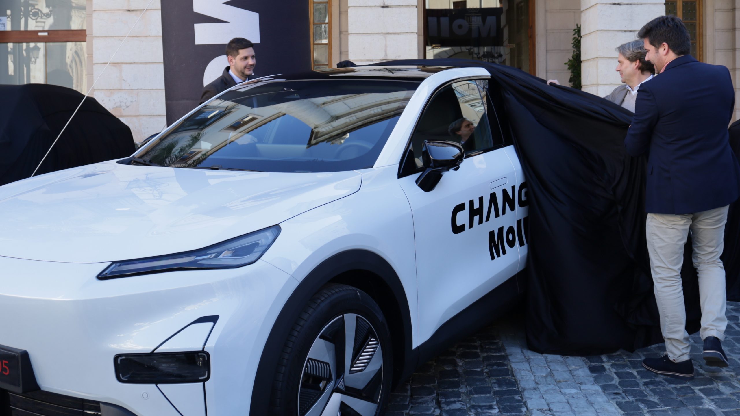 Moll Motor amplía su oferta con la llegada de la marca CHANGAN y sus modelos DEEPAL S05 y S07