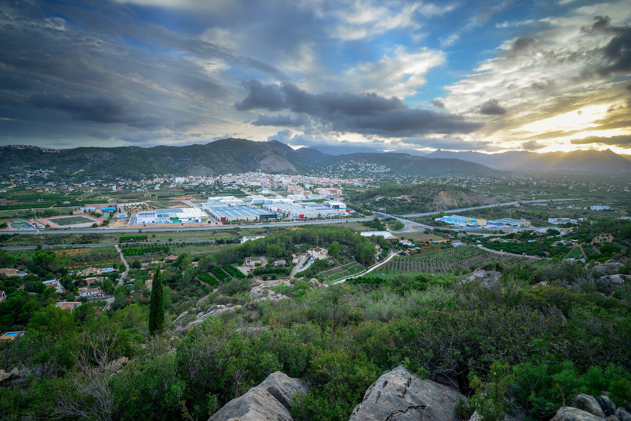 Pedreguer da un nuevo paso hacia una cooperativa de vivienda en cesión de uso de base comunitaria