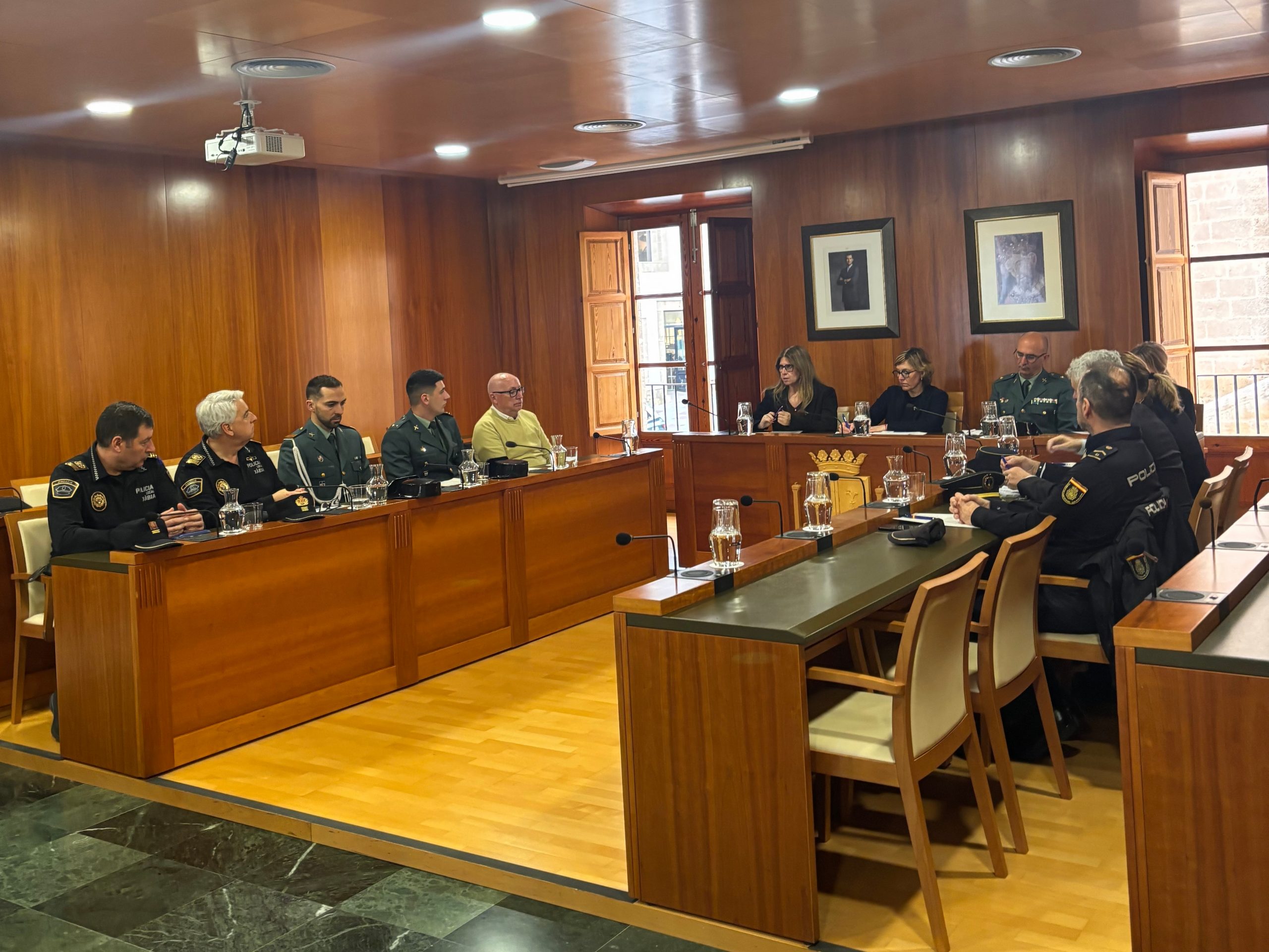 La Junta Local de Seguridad confirma que Xàbia mantiene indicadores de criminalidad a la baja y niveles de seguridad “óptimos”
