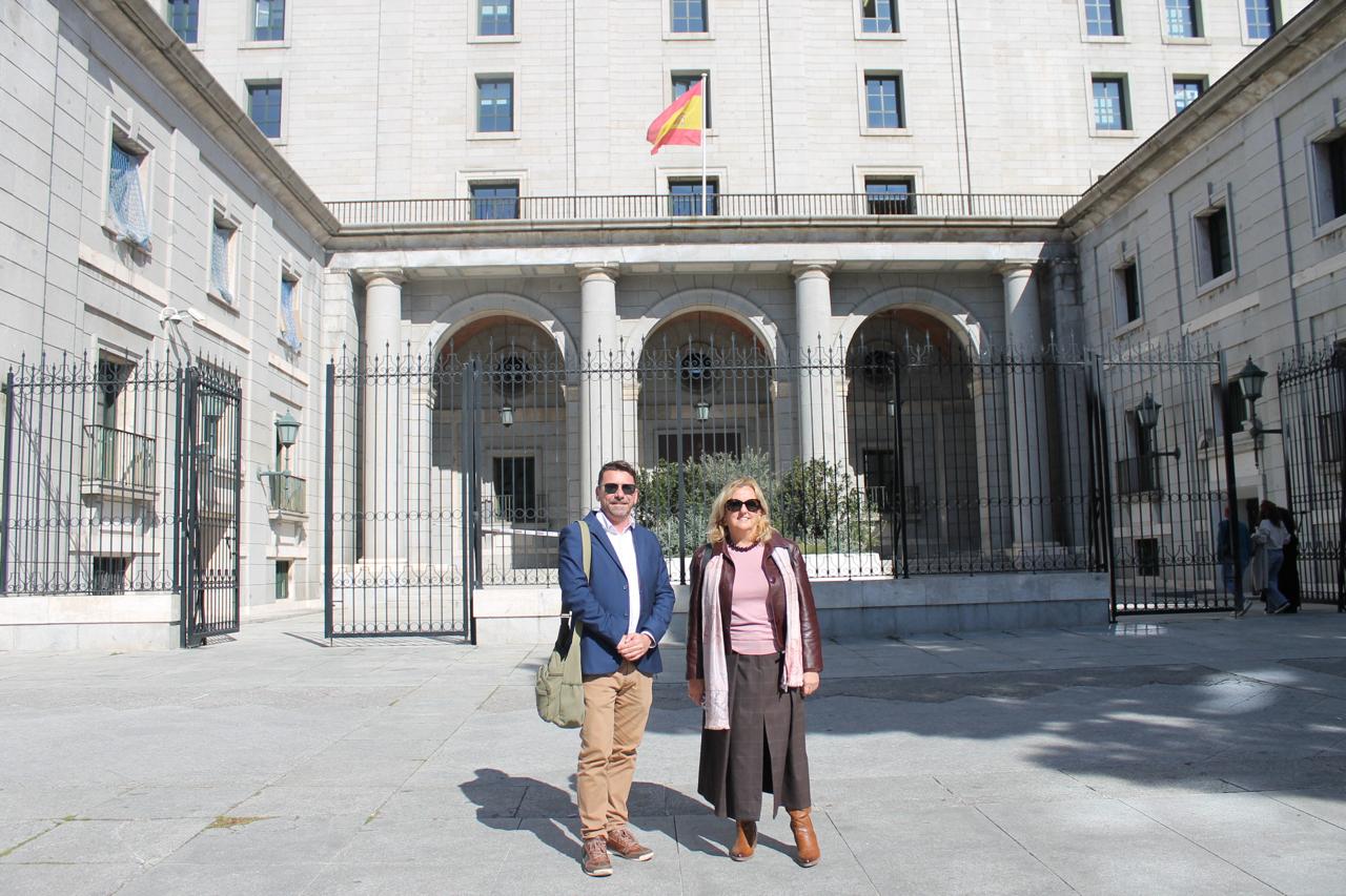 Calp aborda en Madrid la regeneración de sus playas y la mejora del litoral