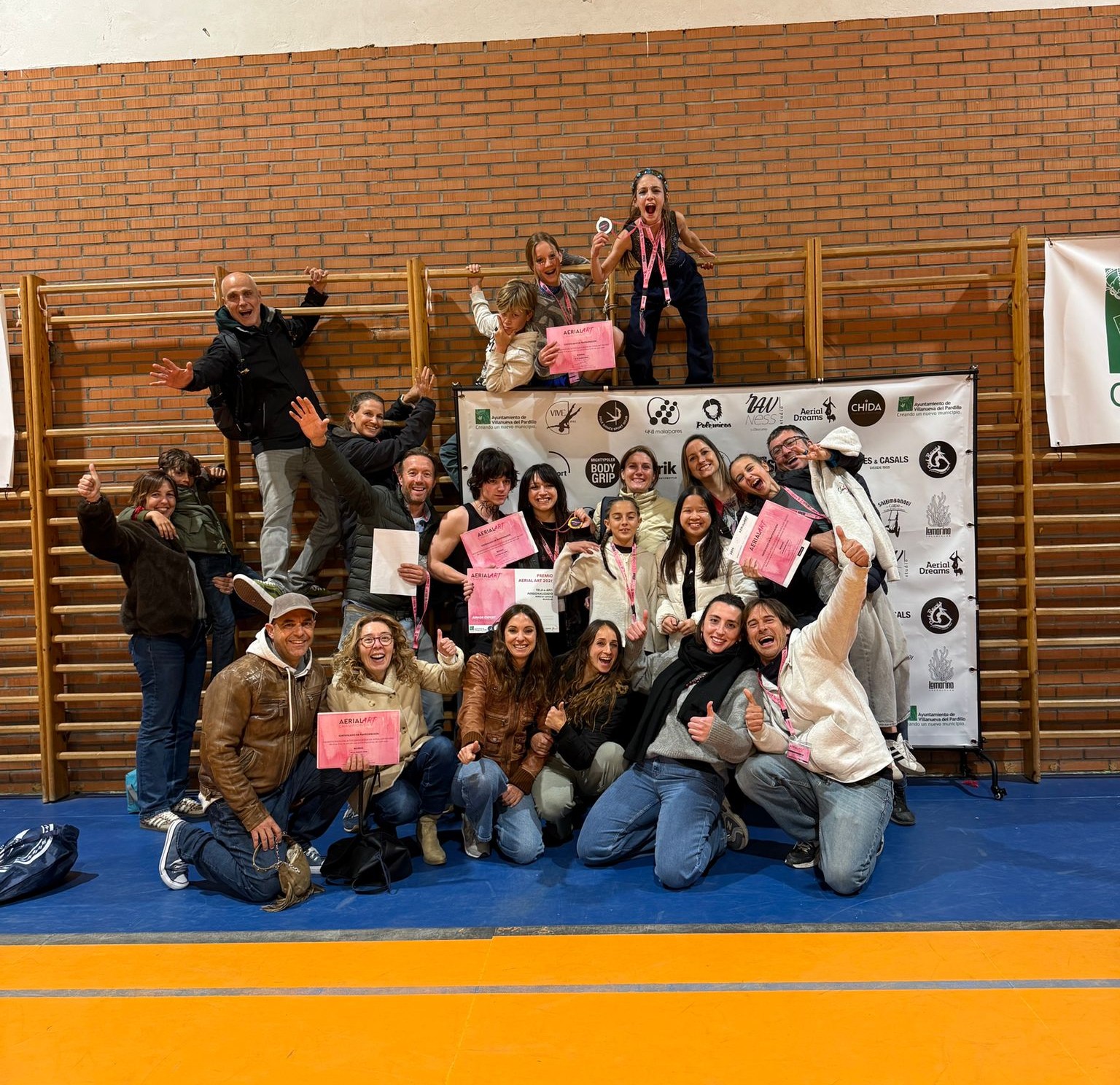 Dénia brilla en el Nacional de Artes Aéreas con un oro y una joven promesa