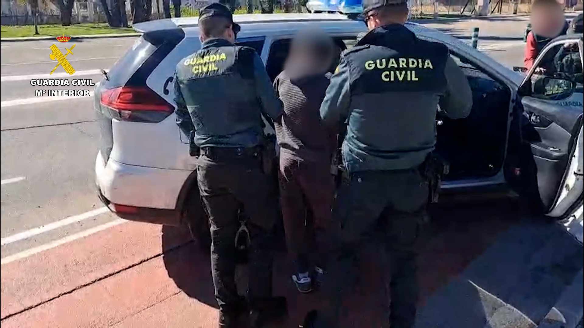 Detenidos tres hermanos por una oleada de robos en explotaciones agrícolas de la Marina Alta