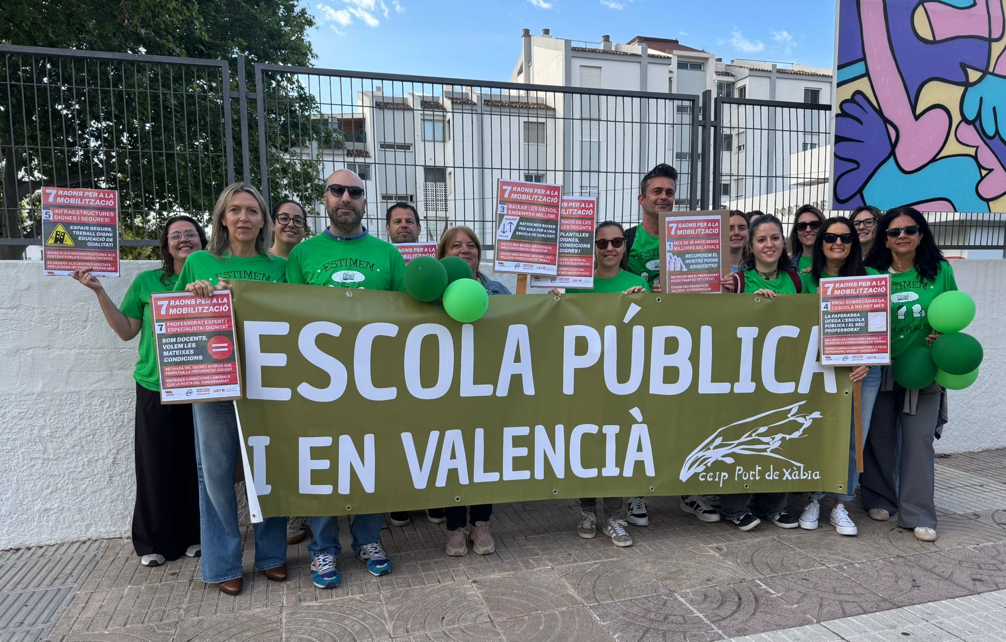 Los docentes de la Marina Alta denuncian servicios mínimos “abusivos” ante la huelga educativa
