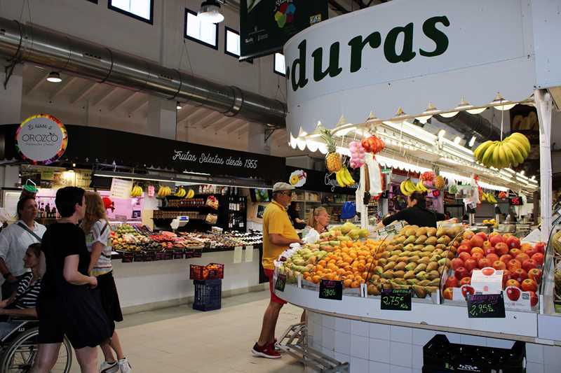 El Mercado Municipal de Dénia celebra su 71 aniversario con gastronomía, música y protagonismo para el figatell