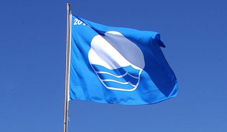 La Marina Alta revalida su liderazgo en calidad turística con 20 Banderas Azules en playas y 6 en puertos en 2026