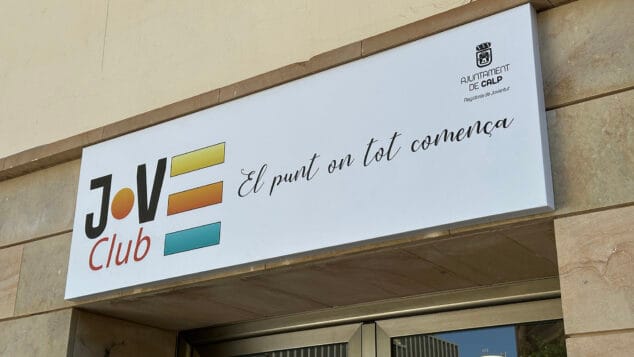 Calp, Benissa y Teulada se alían para enseñar emprendimiento y educación financiera a jóvenes