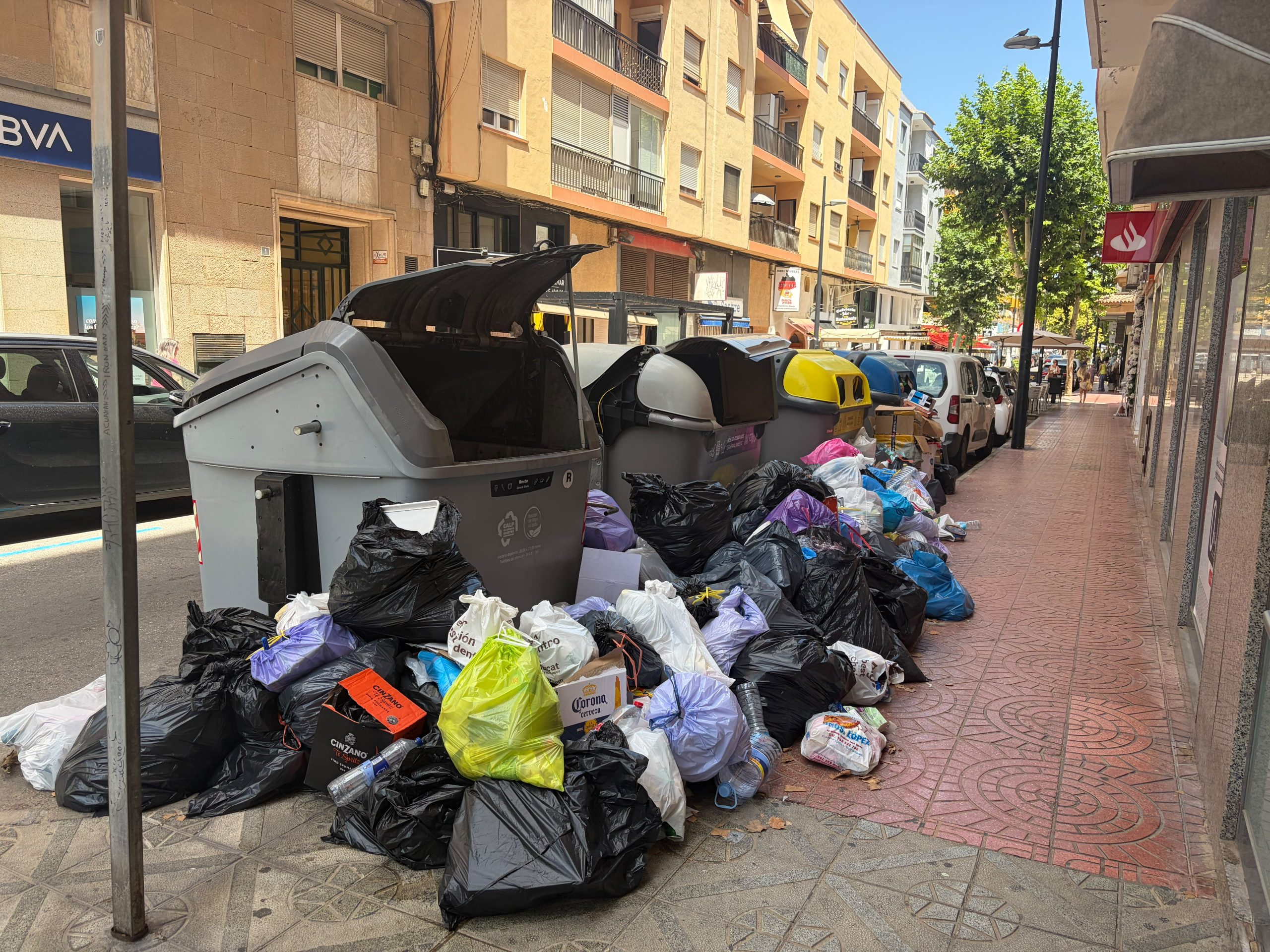 Calp exige a Acciona un plan para recuperar la normalidad tras la huelga de basuras