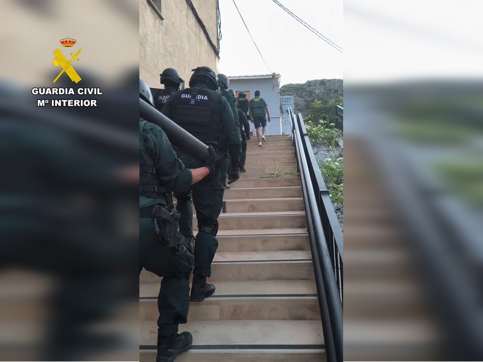 Golpe al narcotráfico en la Marina Alta: cuatro detenidos y dos plantaciones de marihuana desmanteladas