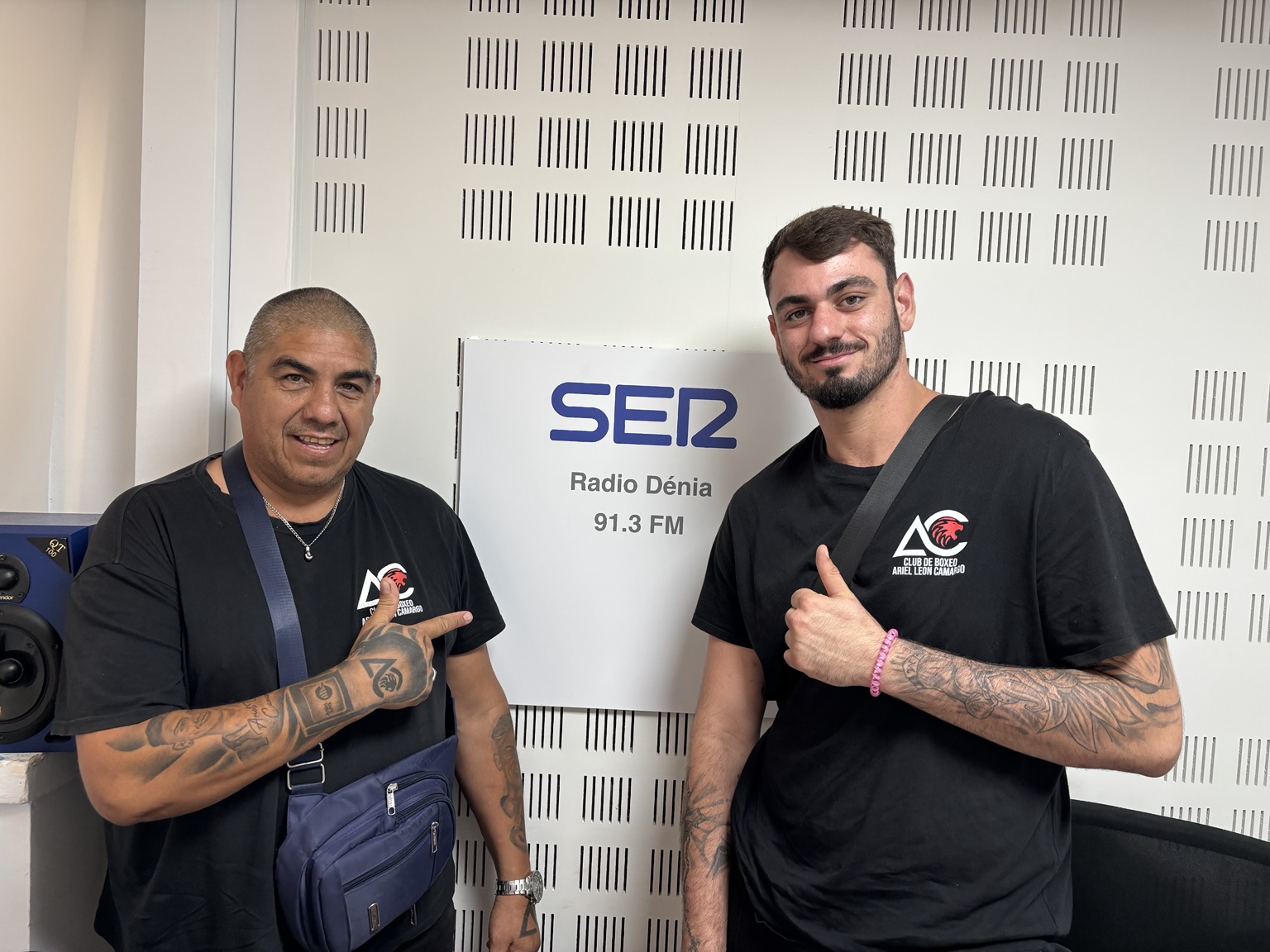 El boxeo que mantiene vivo el legado de Ariel León Camargo llega al ring de Xàbia