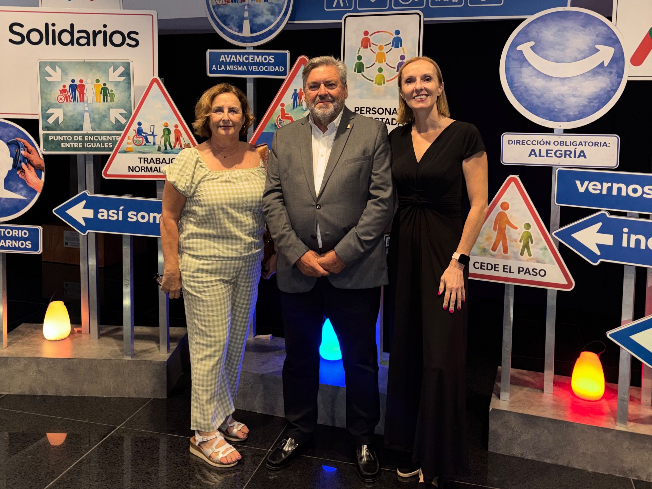El Ayuntamiento de Dénia recibe el Premio Solidarios ONCE por su compromiso con la inclusión
